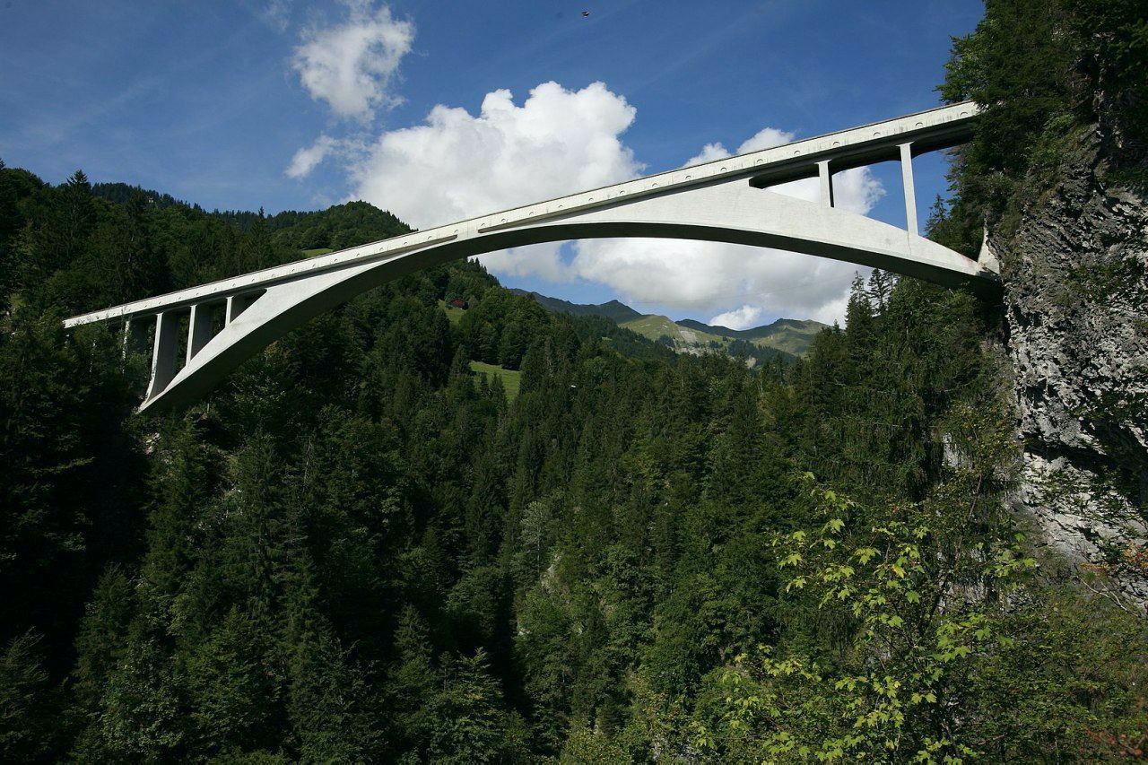 Узкий мост